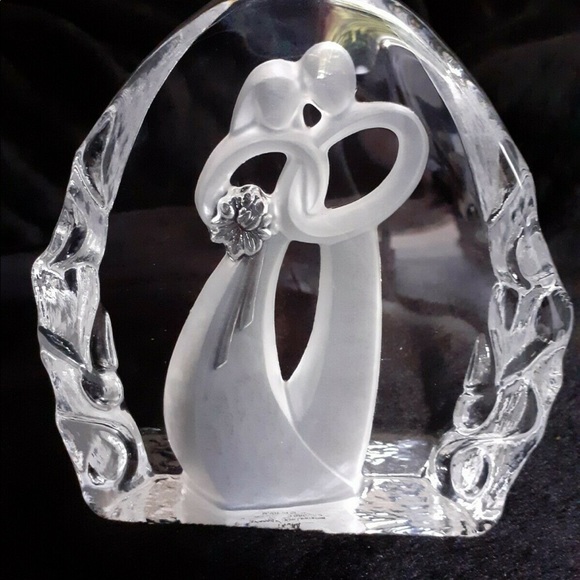 Kim Lawrence Forever Wedding Figurine - Picture 10 of 16